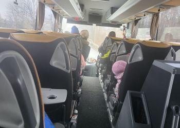 Powiększ zdjęcie: wnętrze autobusu