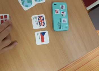 Powiększ zdjęcie: karty do gry