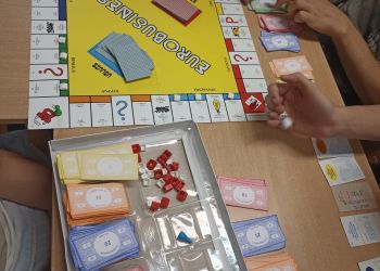 Powiększ zdjęcie: gra monopoly