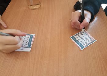 Powiększ zdjęcie: gra z tabliczką mnożenia