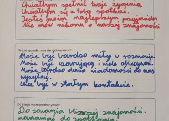 Powiększ zdjęcie: prace uczniów na temat bezpiecznych kontaktów w świecie cyfrowym