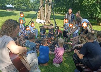 Powiększ zdjęcie: ognisko integracyjne